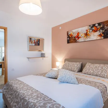 Bonissa, A Private And Tranquil Haven Amidst Nature Hébergement de vacances Pićan