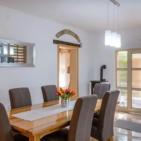 Bonissa, A Private And Tranquil Haven Amidst Nature Casa vacanze Pićan